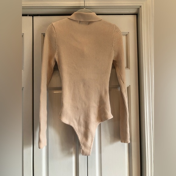 Cider creamy tan 1/4 zip sweater, long sleeve bodysuit, L - Picture 2 of 9